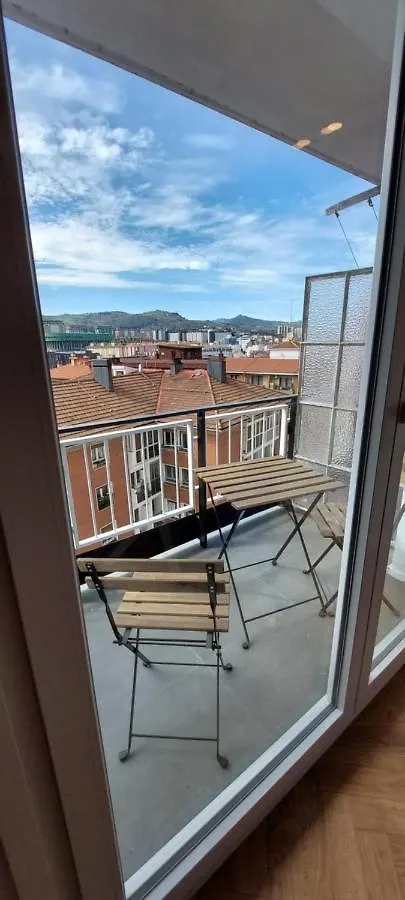Alojamiento Moderno Y Sofisticado Con Vistas A La Ciudad Bilbao 0*,  Spain